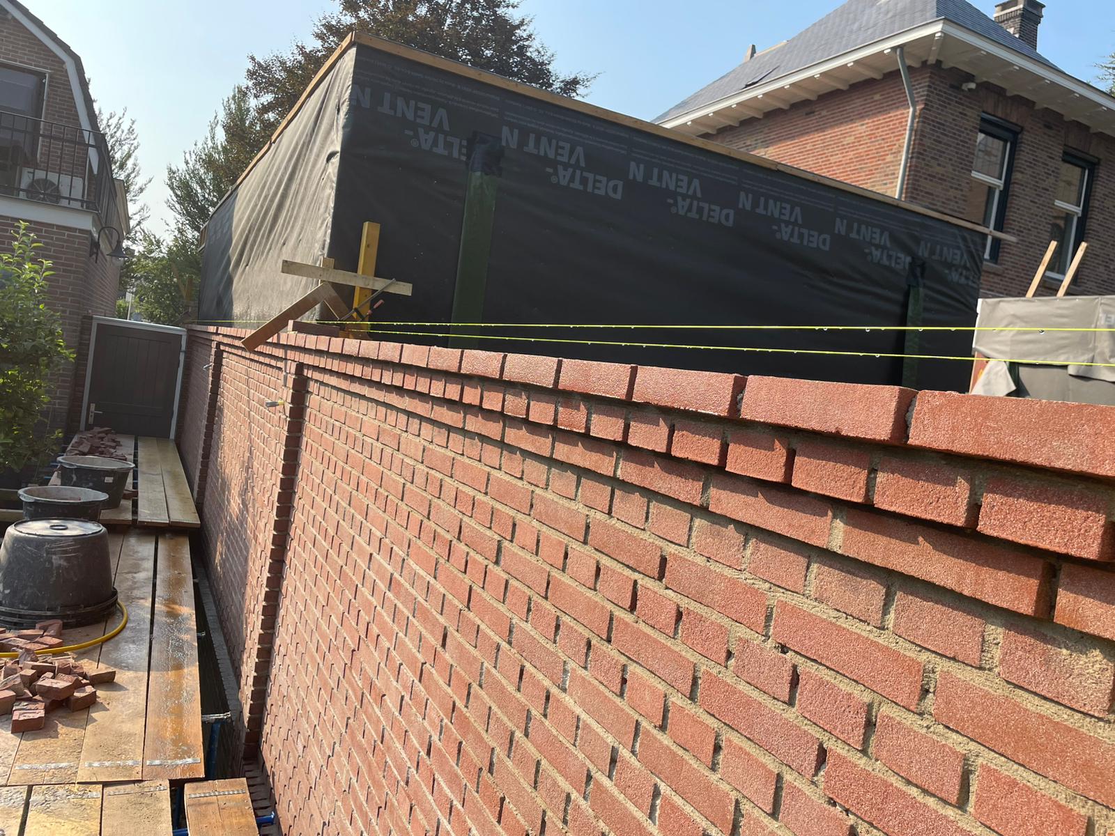 Ontwerp en uitvoering van kloostermuur Pastoriewoning (Wernhout) * — afbeelding 4